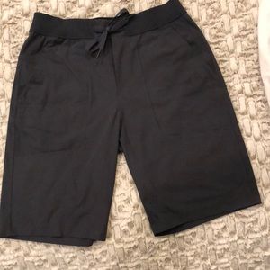 Men’s Lululemon shorts. Size m